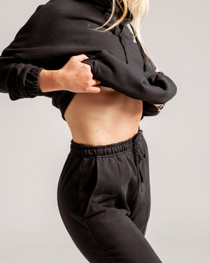 
            
                Load image into Gallery viewer, Organic cotton joggers for women made from incredibly soft french terry fabric. These organic chic, organic cotton sweatpants are made to be versatile and comfortable with a timeless design. Your favorite basic sweat that you will never want to take off. Shop our organic french terry jogger and see for yourself.
            
        